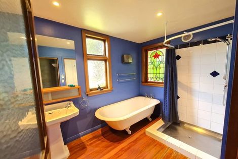 Photo of property in 23 Hawkhurst Road, Lyttelton, 8082