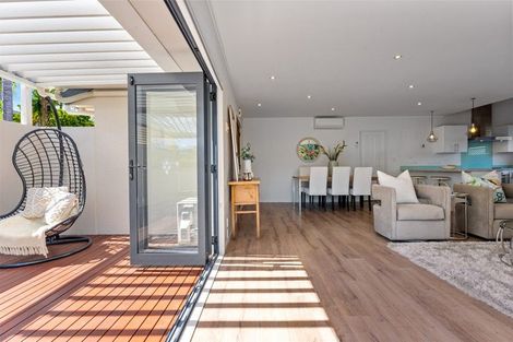 Photo of property in 154a Nile Road, Milford, Auckland, 0620