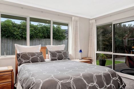 Photo of property in 24 Butterworth Crescent, Papamoa Beach, Papamoa, 3118