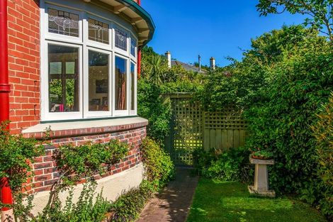 Photo of property in 36 Sandringham Street, Saint Clair, Dunedin, 9012