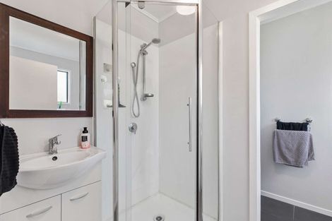 Photo of property in 2/259 Royal Road, Massey, Auckland, 0614