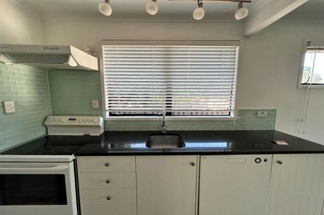 Photo of property in 17 Tomintoul Place, Highland Park, Auckland, 2010