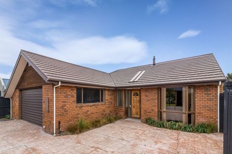 Photo of property in 144 Inwoods Close, Parklands, Christchurch, 8083