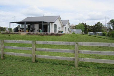Photo of property in 34 Brookvale Lane, Taupaki, 0782