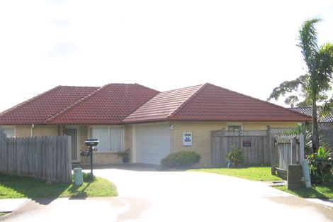 Photo of property in 18 Brompton Place, Burswood, Auckland, 2013