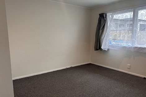 Photo of property in 2a Chapman Road, Te Atatu Peninsula, Auckland, 0610