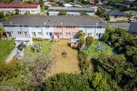 Photo of property in 25 Roberts Street, Tawa, Wellington, 5028