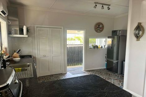 Photo of property in 74 Naples Street, Martinborough, 5711