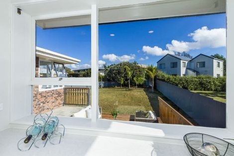 Photo of property in 43 Holland Road, Hillcrest, Auckland, 0627