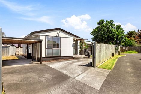 Photo of property in 1/8 Cameron Place, Ranui, Auckland, 0612