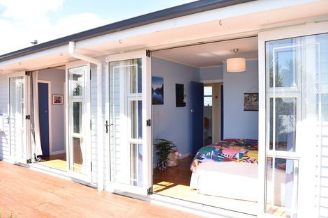 Photo of property in 44 Sarah Street, Waikawa Beach, Levin, 5573