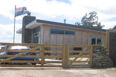 Photo of property in 3 Burrell Extension, Oneroa, Waiheke Island, 1081