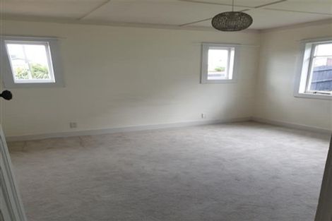 Photo of property in 1/65 Shakespeare Road, Milford, Auckland, 0620