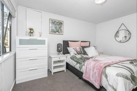 Photo of property in 10 Evan Street, Belmont, Auckland, 0622