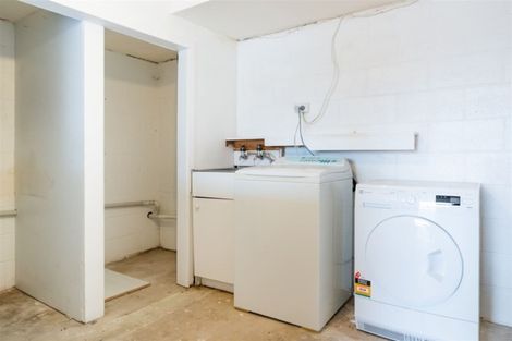 Photo of property in 1/26 Otakau Road, Milford, Auckland, 0620