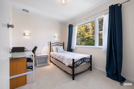 Photo of property in 18 Magnolia Grove, Maungaraki, Lower Hutt, 5010