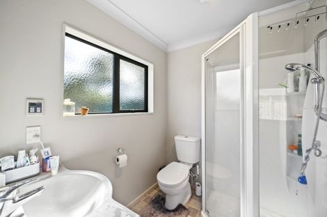 Photo of property in 18 Poppy Watts Grove, Stokes Valley, Lower Hutt, 5019