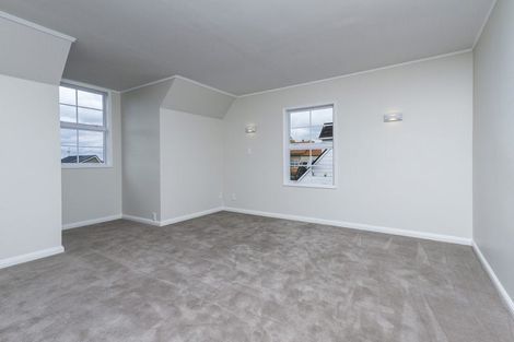 Photo of property in 2/15 Saltburn Road, Milford, Auckland, 0620