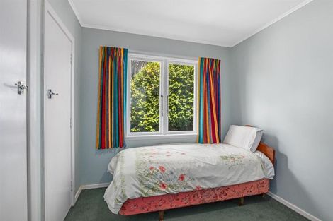 Photo of property in 41 Hampton Hill Road, Tawa, Wellington, 5028