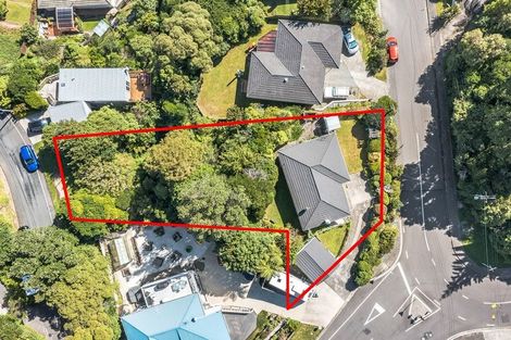 Photo of property in 41 Hampton Hill Road, Tawa, Wellington, 5028
