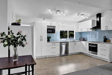 Photo of property in 6 Ford Street, Stratford, 4332