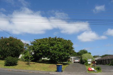 Photo of property in 96 Birkdale Road, Birkdale, Auckland, 0626