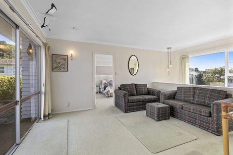 Photo of property in 4 Pembroke Street, Tawa, Wellington, 5028