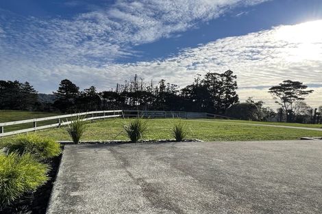 Photo of property in 48 Christian Road, Swanson, Auckland, 0614