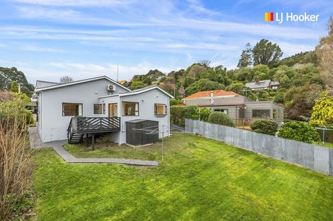 Photo of property in 6 Marett Street, Macandrew Bay, Dunedin, 9014