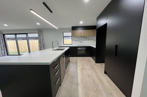 Photo of property in 35 Cousins Street, Woodend, 7691