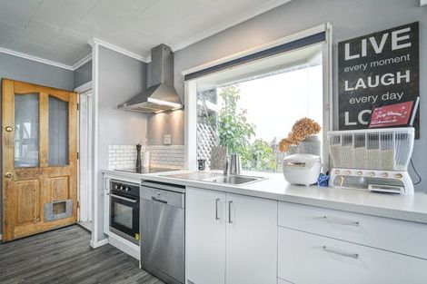 Photo of property in 84 Folkestone Drive, Flaxmere, Hastings, 4120