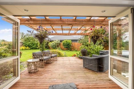 Photo of property in 6 Ormandy Court, Amberley, 7410