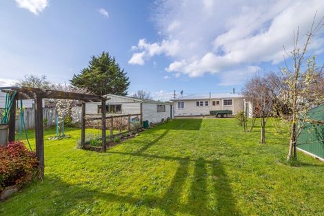 Photo of property in 11 Charles Street, Carterton, 5713