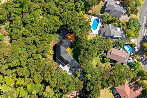 Photo of property in 25 Longfellow Parade, Glen Eden, Auckland, 0604