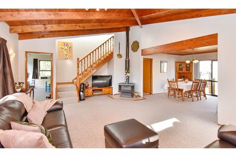 Photo of property in 2/12 Spears Place, Botany Downs, Auckland, 2010