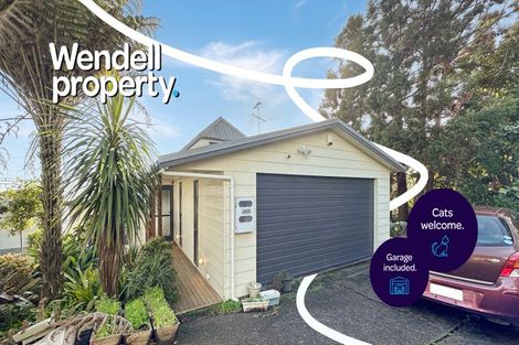 Photo of property in 2/28a Marlborough Avenue, Glenfield, Auckland, 0629