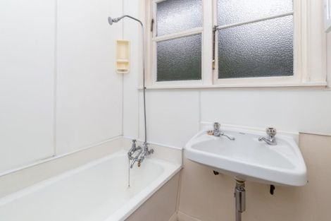 Photo of property in 4 Hillary Crescent, Upper Riccarton, Christchurch, 8041