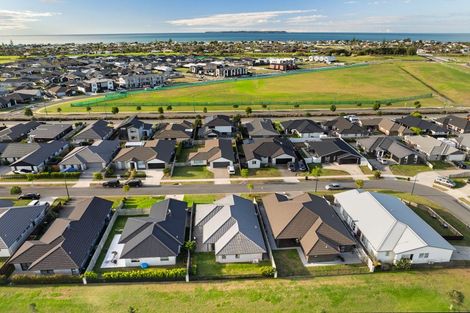 Photo of property in 44 Te Kio Crescent, Papamoa Beach, Papamoa, 3118