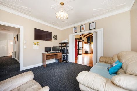 Photo of property in 19 East Street, Feilding, 4702