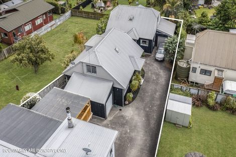 Photo of property in 2/28 Holiday Road, Stanmore Bay, Whangaparaoa, 0932