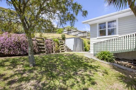 Photo of property in 37 Ernest Street, Ranui, Porirua, 5024