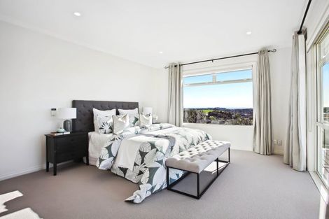 Photo of property in 150 Bleakhouse Road, Mellons Bay, Auckland, 2014