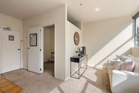 Photo of property in Regency Apartments, 2g/49 Manners Street, Te Aro, Wellington, 6011