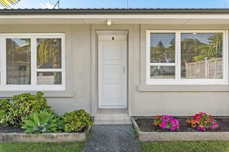 Photo of property in 1/10 Agincourt Street, Glenfield, Auckland, 0629