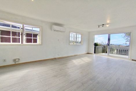 Photo of property in 17 Stapleford Crescent, Browns Bay, Auckland, 0630