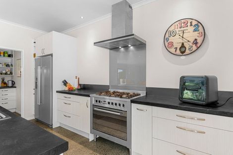 Photo of property in 395 Tangihua Road, Maungakaramea, Whangarei, 0178