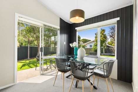 Photo of property in 44 Aurea Avenue, Pakuranga, Auckland, 2010