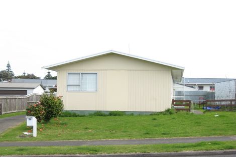 Photo of property in 29 Camellia Avenue, Bell Block, New Plymouth, 4312