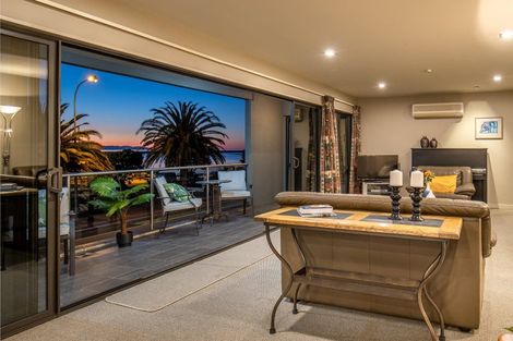 Photo of property in Waterfront Apartments, 2/309 Wakefield Quay, Stepneyville, Nelson, 7010