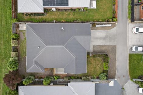 Photo of property in 15 Saint Peters Close, Woolston, Christchurch, 8062